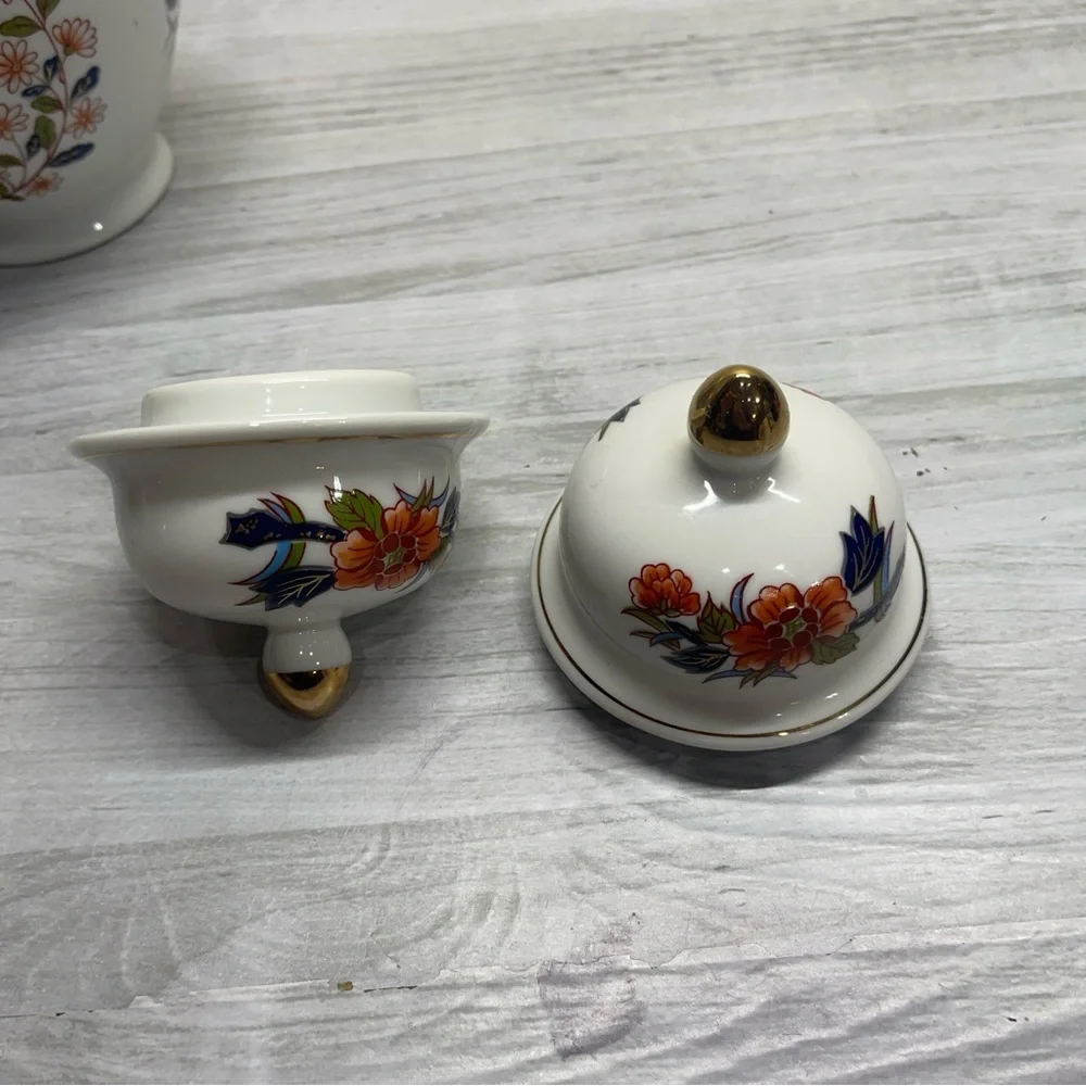 Old Imari Japan Porcelain Vintage Ginger Jar Set of 2 Blue Gold Floral Design